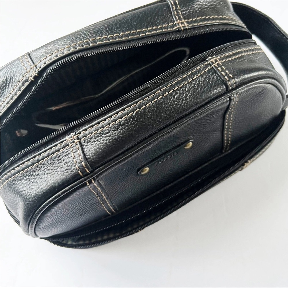 Fossil Black Leather Toiletry Bag - Picture 6 of 11